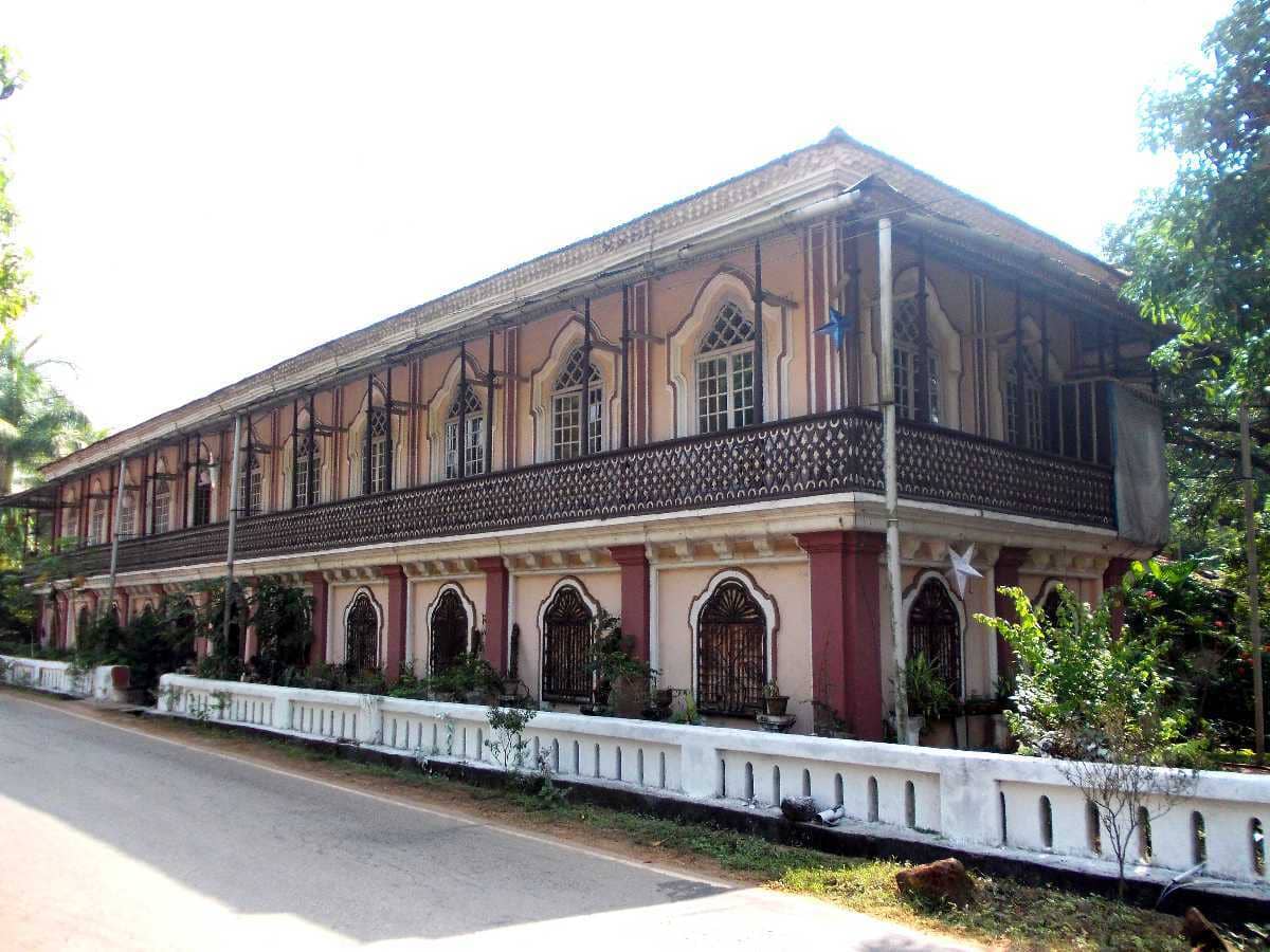 Fernandes House